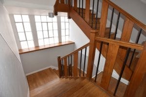 Escalier chambre d'hôtes au fil de troyes centre